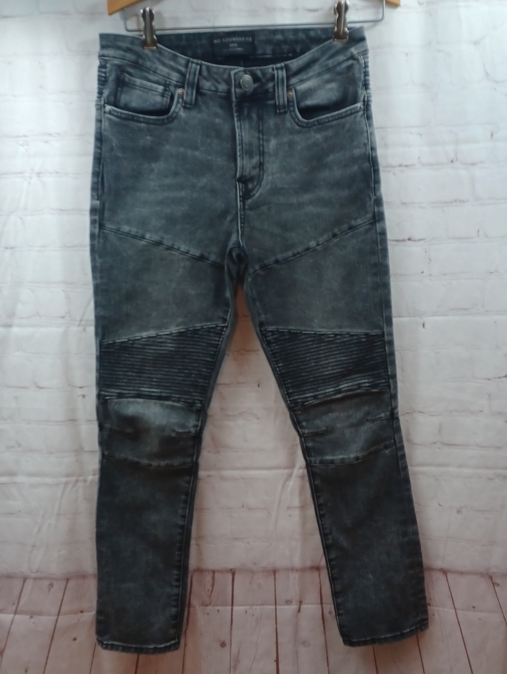 No Boundaries Womens Washed Gray &Black Skinny Moto Jeans Stretch 30x30 New